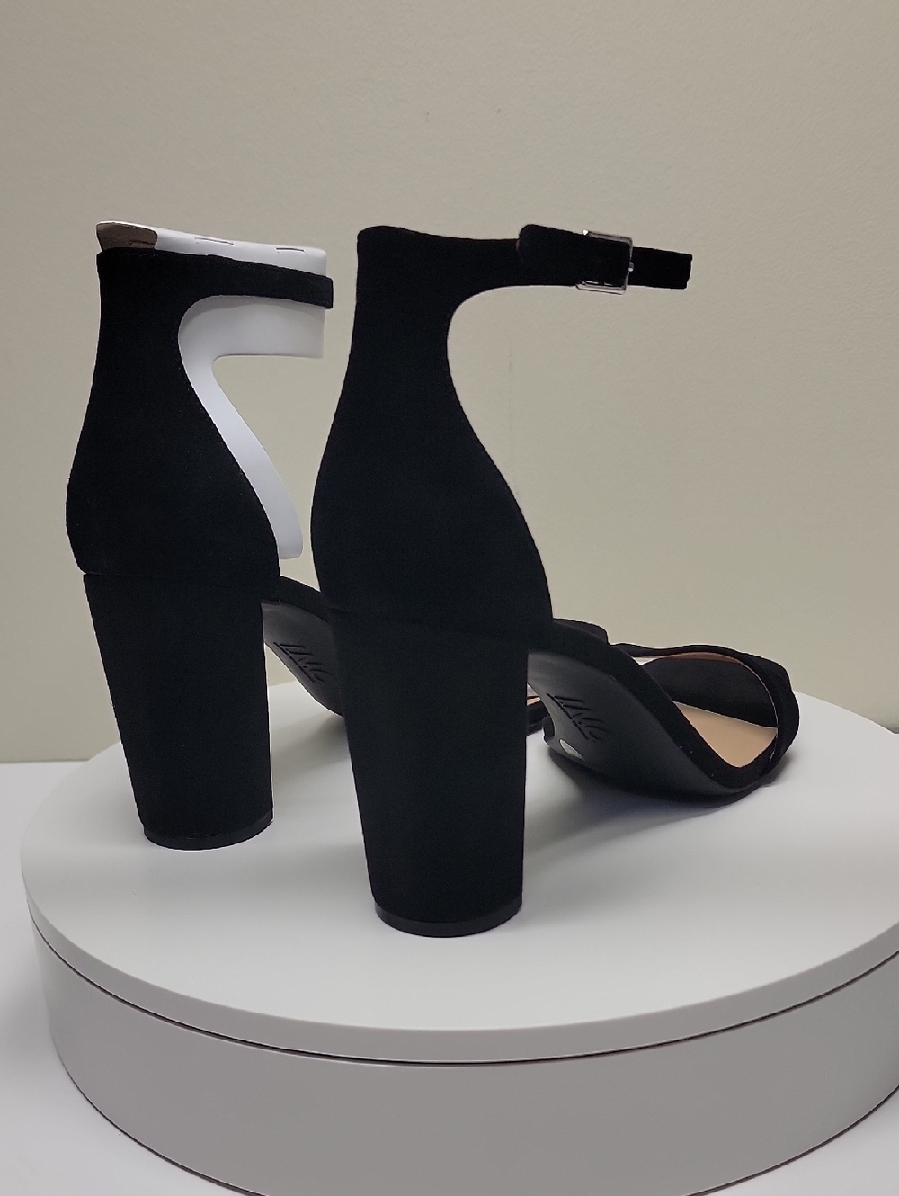 INC INTERNATIONAL CONCEPTS NEW IN BOX BLACK SUEDE DRESSY BLOCK HEEL SANDALS SZ10 - Picture 7 of 14